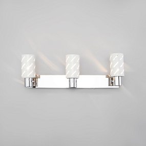 Настенный светильник с поворотными плафонами Eurosvet Fente 20090/3 белый/хром